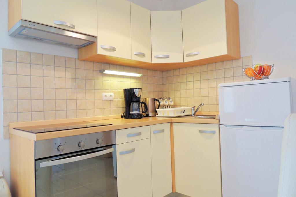Private Accommodation Kirincic Vrh  Екстериор снимка